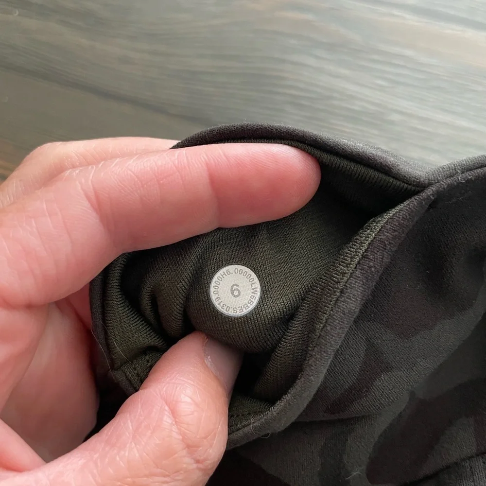 Lululemon Incognito Camo Multi Grey Jogger Crop